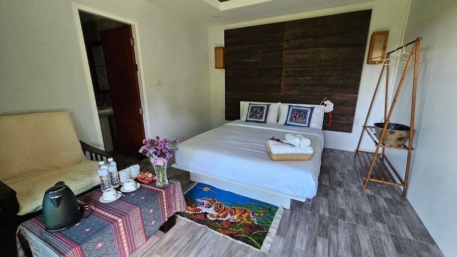 Bedroom 3, Sainamtok Resort, Khao Kho