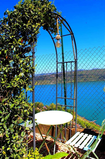 Giardino sul Lago, Rome