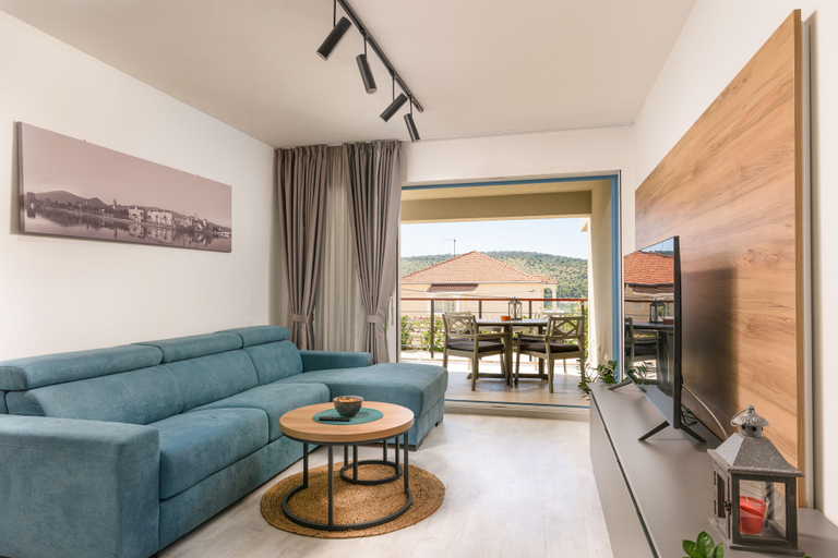 Others 4, Apartment Ursa, Trogir