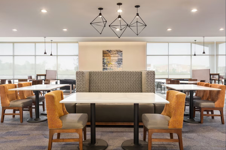Food & Drinks 5, Hawthorn Suites By Wyndham Mt Laurel Moorestown, Burlington