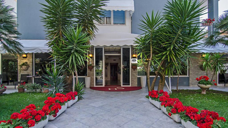 Exterior & Views 2, Hotel Scandinavia, Massa Carrara