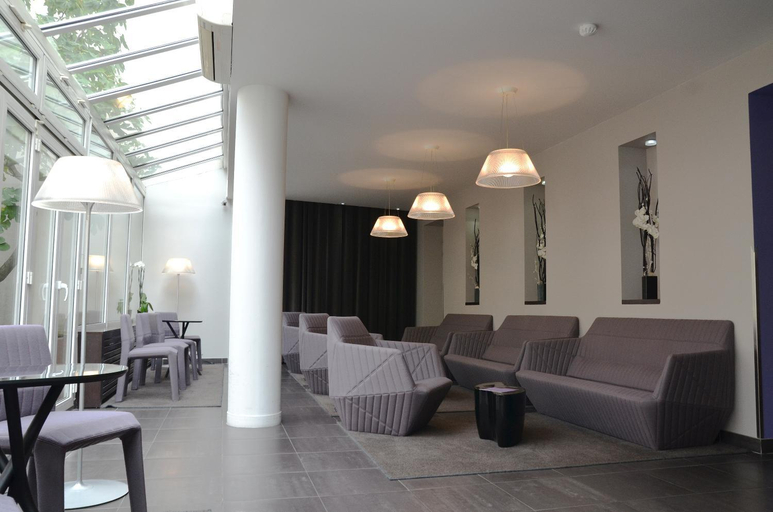 Others 4, Hotel Saint-Charles , Paris