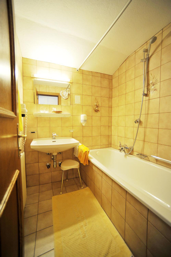 Bedroom 4, Thermal-Badhotel Kirchler, Schwaz