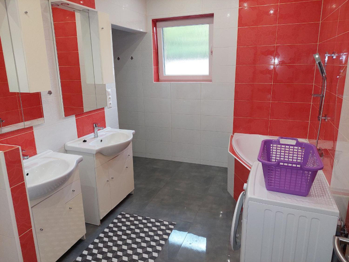 Bathroom 2, Ubytovna Jazmin Vendeghaz, Dunajská Streda