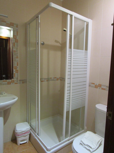 Bathroom 22