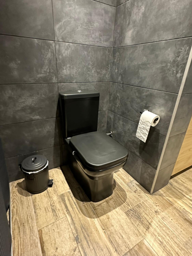 Bathroom 4, Magic View 4U, Attica