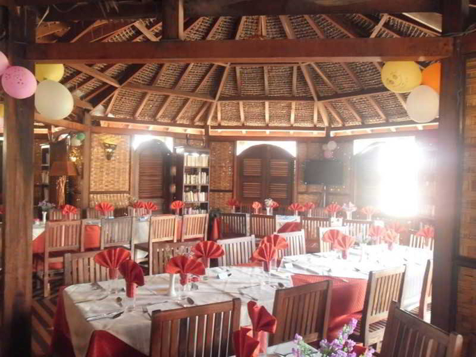 Food & Drinks, Kimony resort Hotel, Menabe