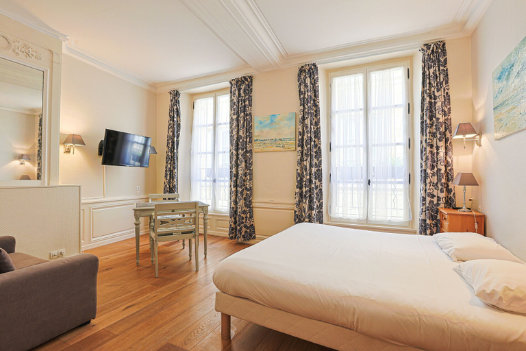Others 4, Hôtel François d'Ô, Calvados