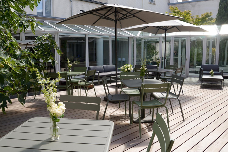 Others 5, Hotel Saint-Charles                                                                         , Paris