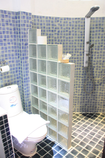 Bathroom 4, Sainamtok Resort, Khao Kho