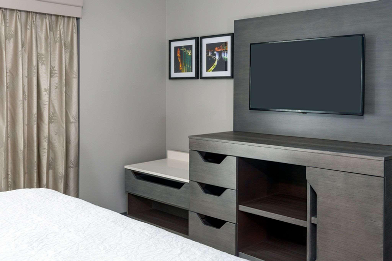 Bedroom 26