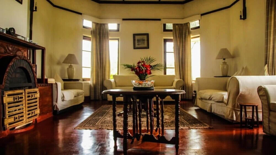 Public Area, Ancoombra Tea Estate Bungalow, Poojapitiya