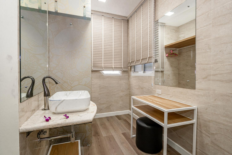 Bathroom 4, The Color Hotel, Pulau Phuket
