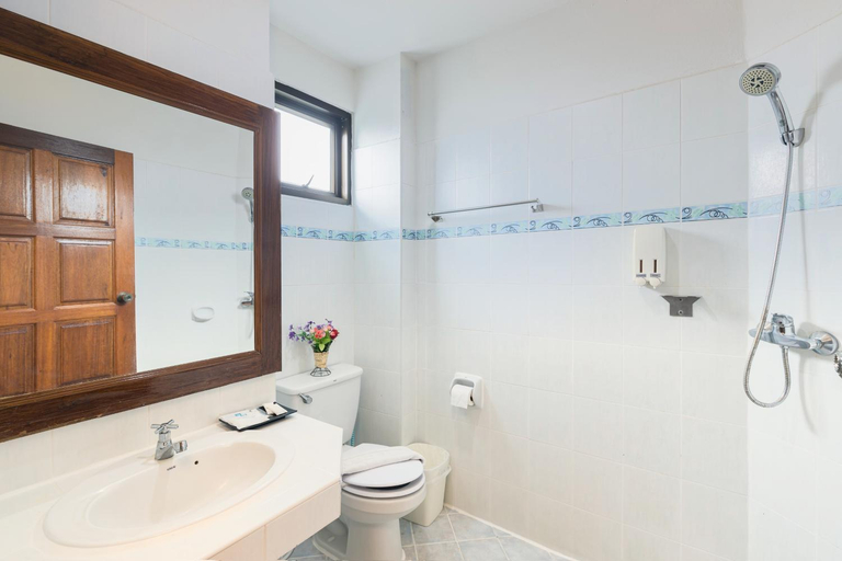Bathroom 4, Sai Rougn Residence, Pulau Phuket