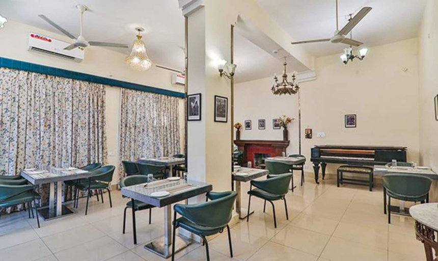 Food & Drinks 3, Fabhotel Sarovar Palace, Kaushambi