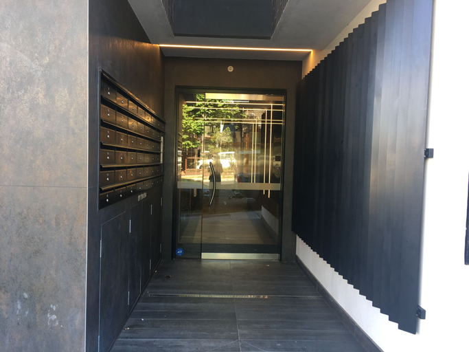 Others 4, Mega Style Apartments - The Marc, Melbourne