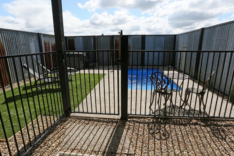 Others 4, Motel3858, Wellington - Rosedale
