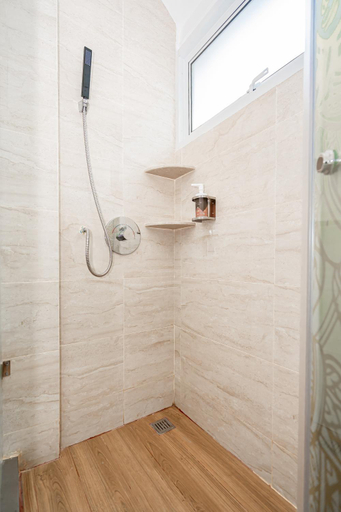 Bathroom 3, The Color Kata, Pulau Phuket