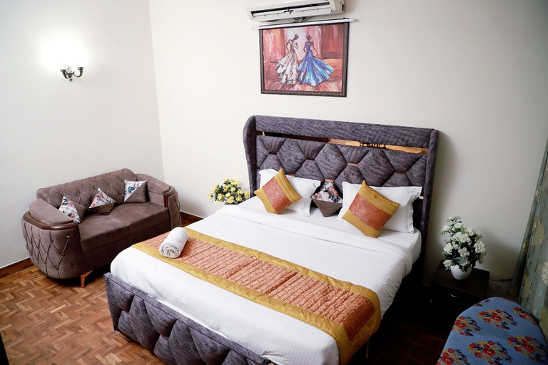 Bedroom 3, Greenleaf Apartment And Suites, Chittaranjan Park, Delhi