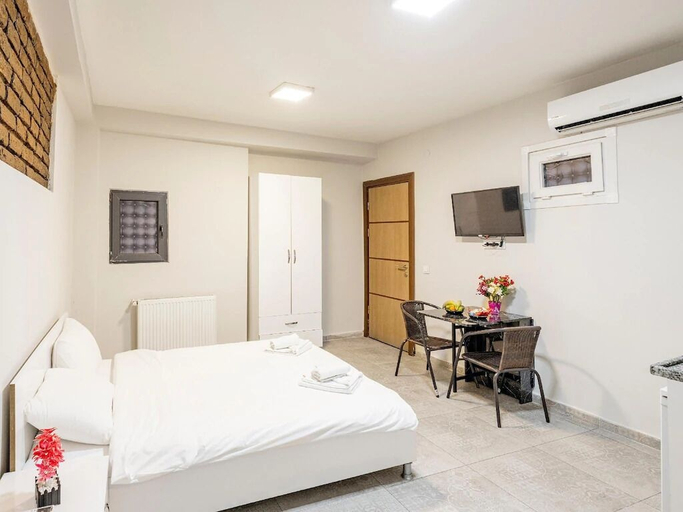 Bedroom 3, The Red Tent Social Hostel, Beyoğlu