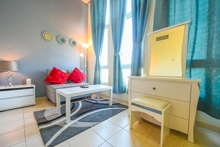 Living area 5, SND - Bright and Spacious Studio, Dubai