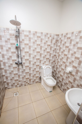 Bathroom, TRISEK HOTEL, Bugahya