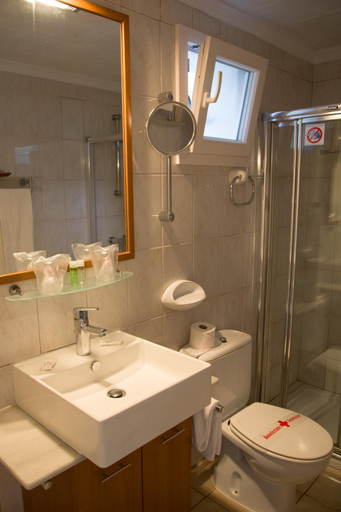 Bathroom 3, Apartamentos Parque Mar, Baleares