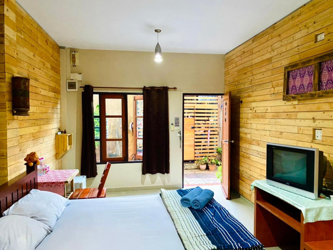 Bedroom 2, Thai Guesthouse, Muang Kanchanaburi
