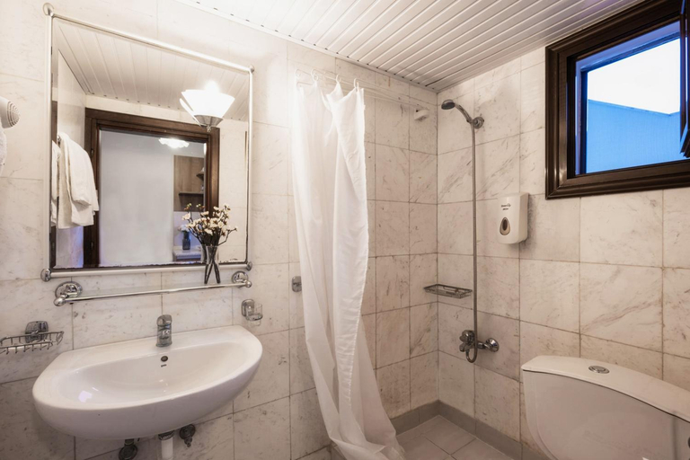 Bathroom 4, Chrousso Village, Central Macedonia