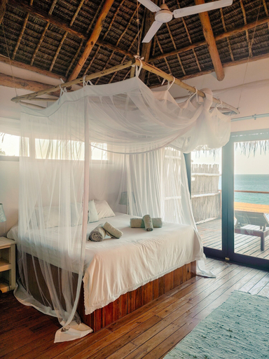 Bedroom 2, The Beach House at Praia da Rocha, Jangamo