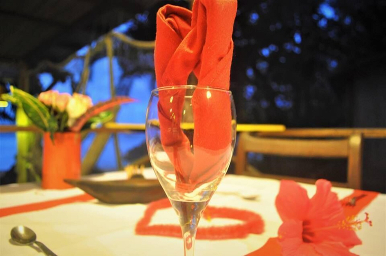 Food & Drinks, Natiora Green Lodge, Analanjirofo