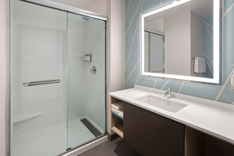 Bathroom 5, avid hotel BROOKLYN - DYKER HEIGHTS by IHG, New York