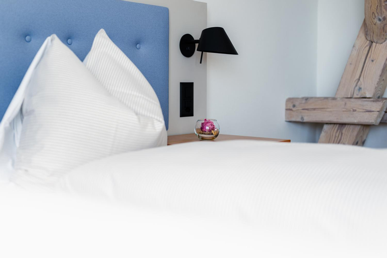 Bedroom 13