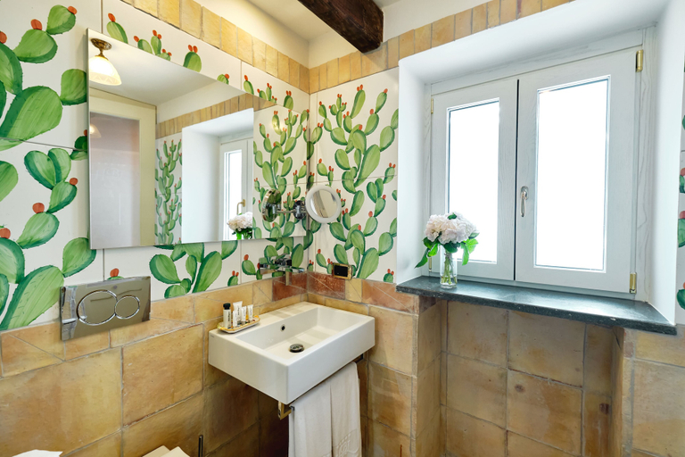 Bathroom 5, Hotel Botanico San Lazzaro, Salerno