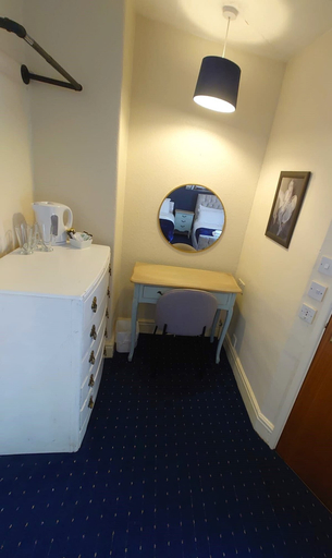 Bathroom 3, Harriette's Guest House, Blackpool
