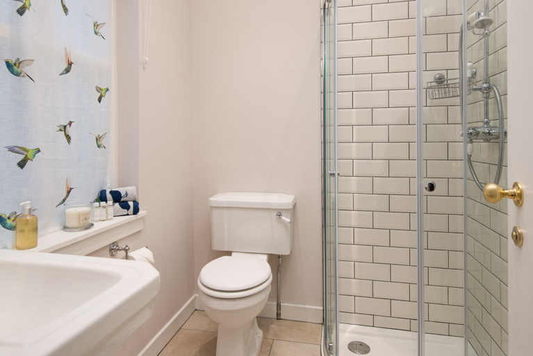 Bathroom 3, East Gatehouse Lodge, Perthshire and Kinross