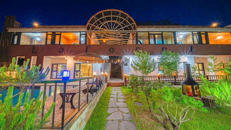Exterior & Views 2, Gapyeong Laforet Pension, Gapyeong