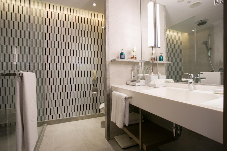 Bathroom 7