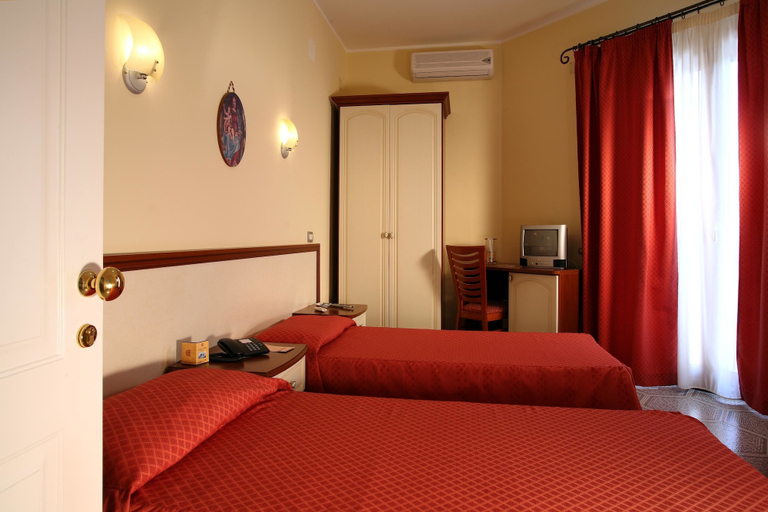 Bedroom 3, Leon d'Oro, Palermo