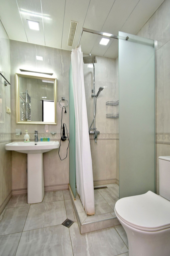 Bathroom 2, Panorama Hotel, Yerevan