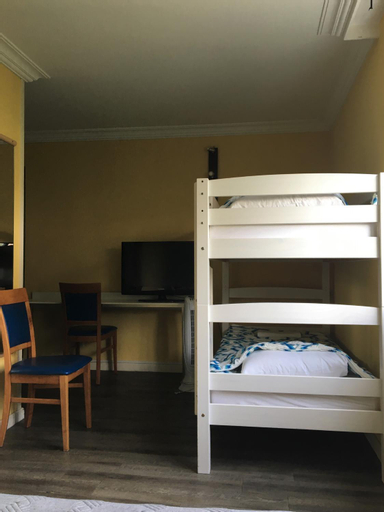 Bedroom 5