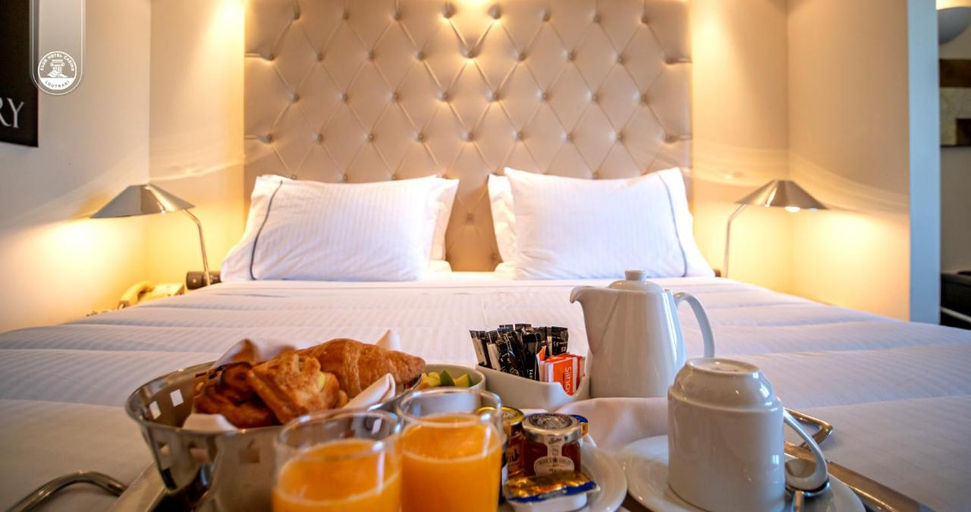 Bedroom 3, Club Hotel Casino Loutraki, Peloponnese