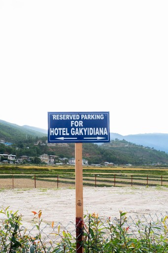 Others 4, Hotel Gakyidiana, Dopshari