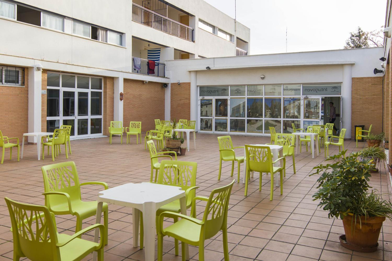 Food & Drinks 5, Albergue Inturjoven Sevilla, Sevilla