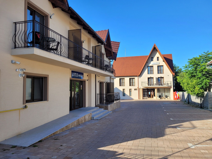 Exterior & Views 2, Villa Lotus, Deva