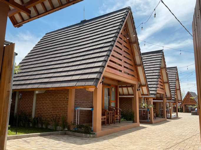 Exterior & Views 5, Villa Andhita, Garut
