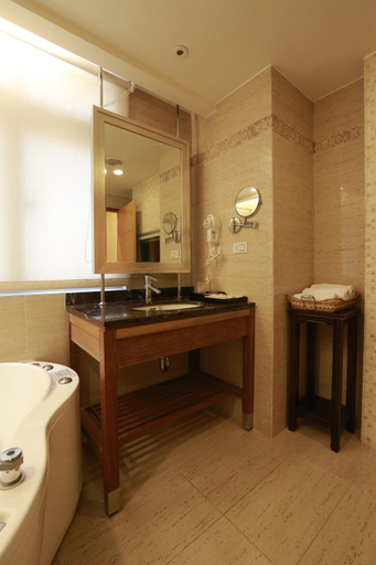 Bathroom 4, Jingan Classic Inn, New Taipei City