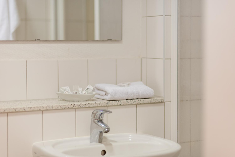 Bathroom 2, Ferienpark Plauer See, Mecklenburgische Seenplatte