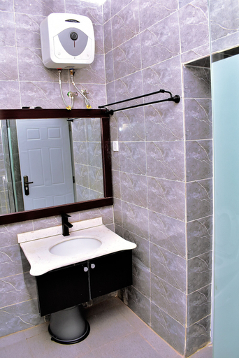 Bathroom 3, Viola Apartments & Suites, AbujaMun