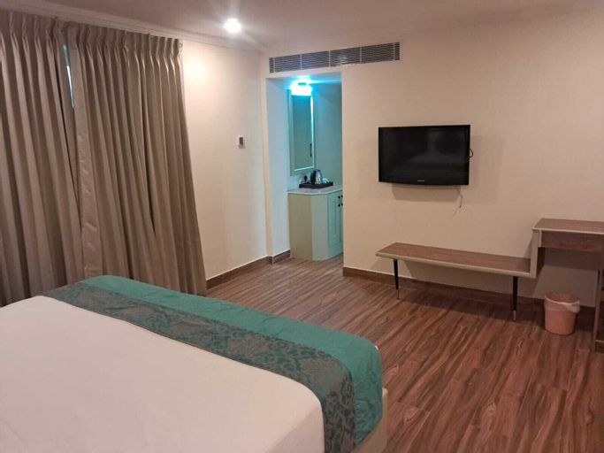 Bedroom 8
